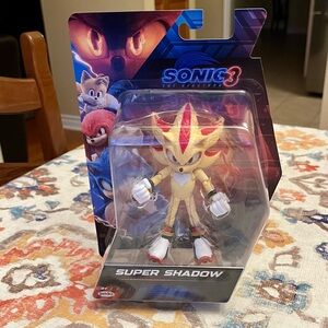 Sonic 3 Super Shadow Action Figure - Gold/Red